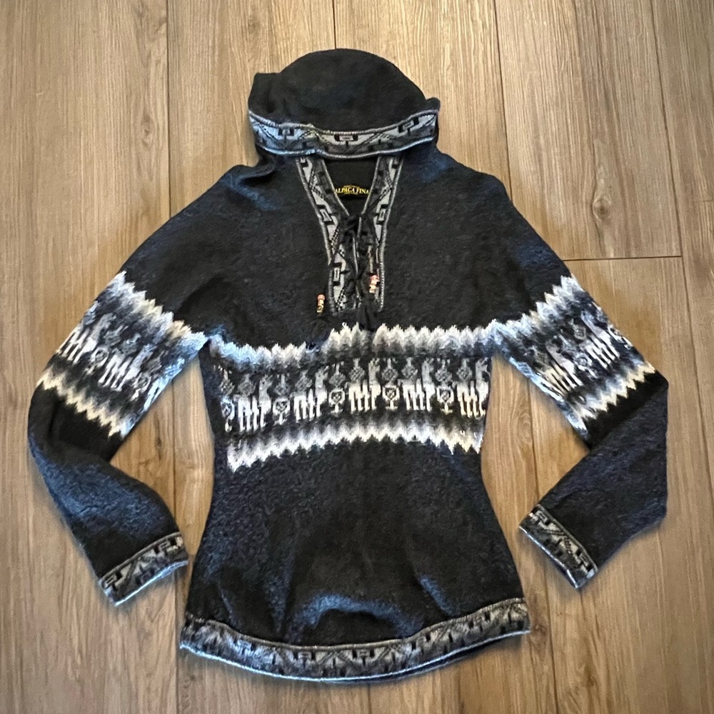 100% Alpaca Fina Charcoal Knit Sweater No Size (see measurements)